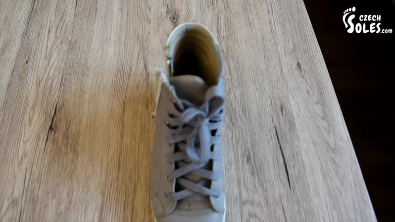 Czech Soles - foot fetish content: POV - 足で遊びたいですか?