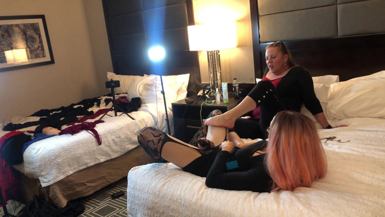 Sissy Bailey Wilde: Femminizzata dal compagno di stanza come disciplina