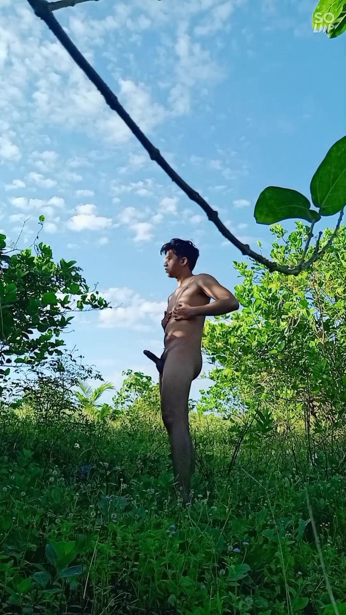 Rent A Gay Productions: Ragazzo teenager asiatico caldo sborra sulla spiaggia