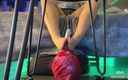 Mistress Legs: Otrok s robertkem v ústech pod mojí postelí, to je jeho...