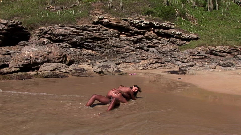 FM Video VOD: Semuanya Dimulai Di Kolam Renang (film)