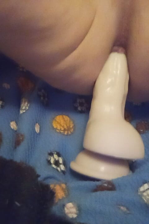 Mellissa: Mellissas neuer dildo fühlt sich so gut an