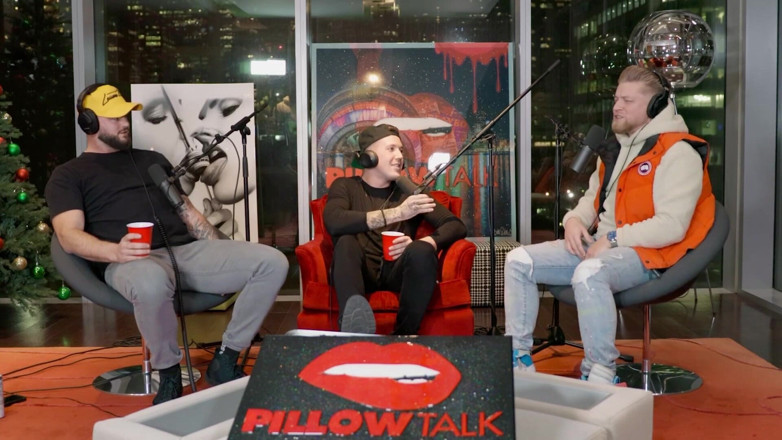 Pillow Talk: Tiktok Mogul Aaron Vankampen dostane podivné v zámcích!
