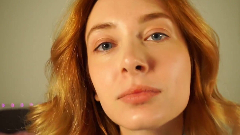 Loly Nebel Studio: Yüz fetişi ve dev kadın ibadeti