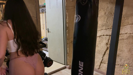 Pamsnusnu: Me follo al monitor de ajuste del gimnasio después del...