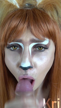 コスプレ角質キツネ吸い巨大なコック, 口の中に射精, 4K