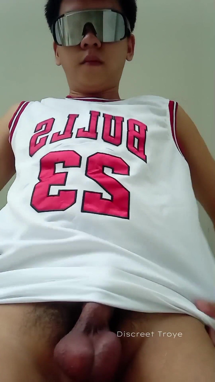 Troye_AsianPinoy: Pinoy Basketball Player Masturbation