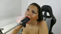 anabel693: Genç anabel693 büyük zenci yarağını emiyor