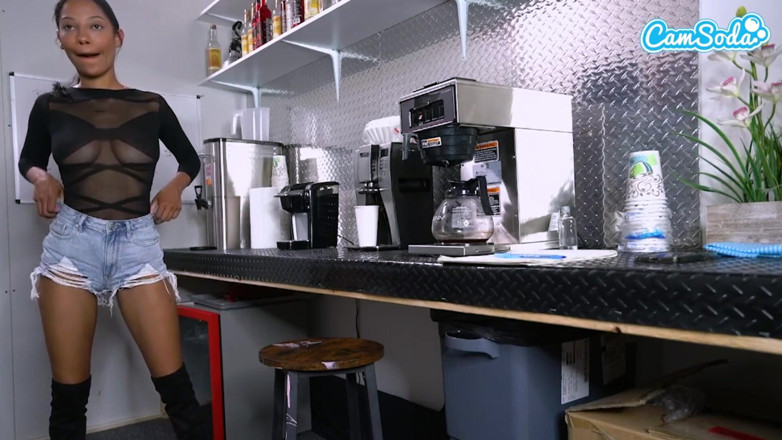 CamSoda: Barista tuổi teen da đen với cặp mông hoàn hảo và...