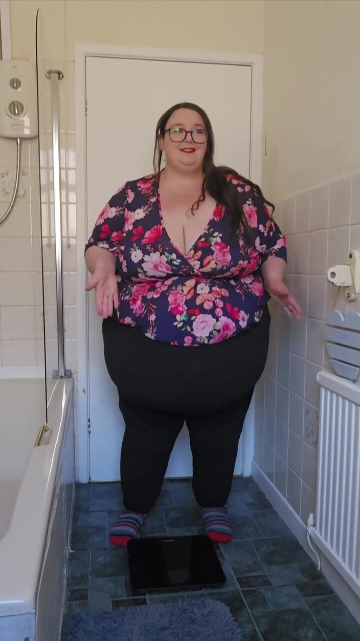 SSBBWLadyBrads: Августовский вес жиробасина в результатах
