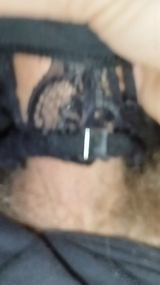 cyryl_444: Masturbace s kalhotkami