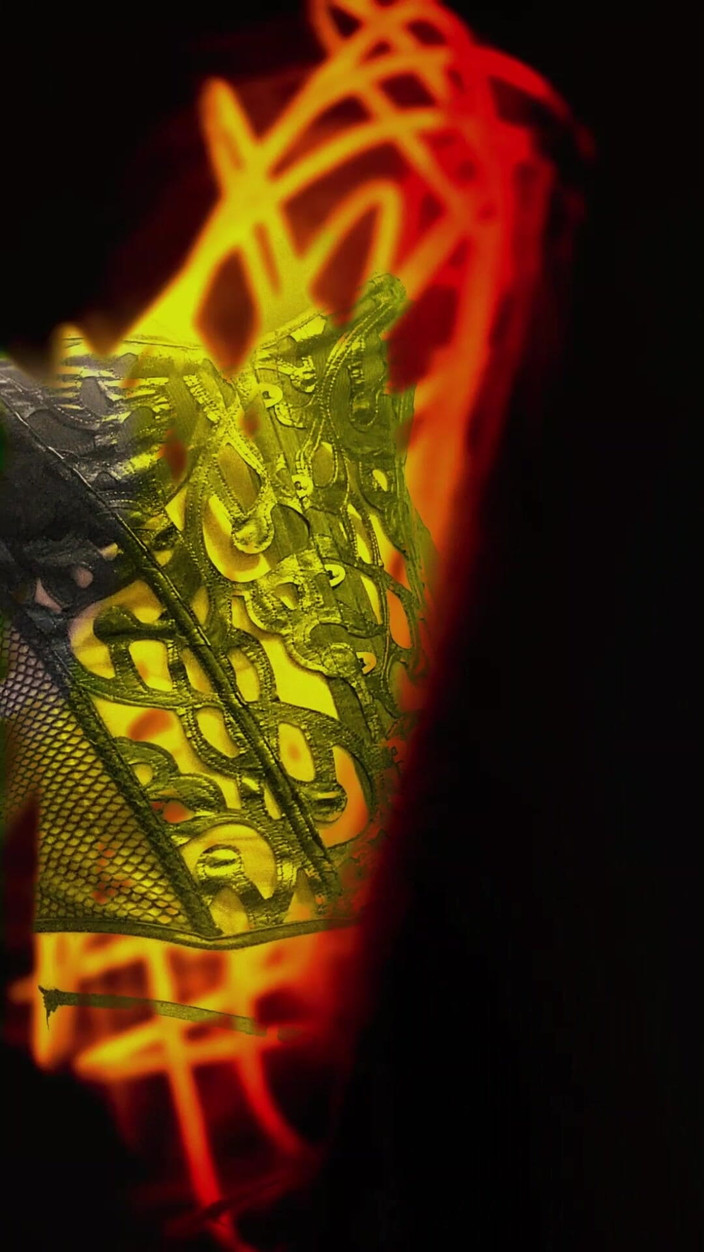 kandiKane: La sissy troia kandi in un sexy corsetto e lingerie...