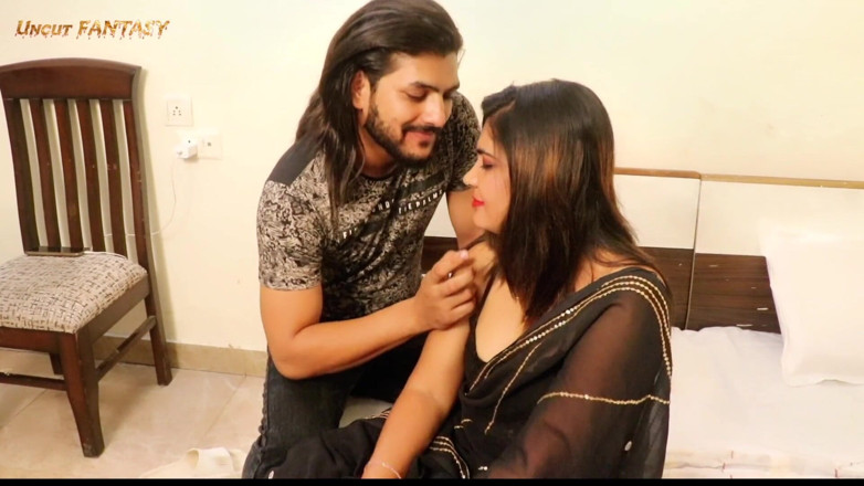 Midnight desire: La sorellastra vergine ha fatto sesso nudo con il fratellastro