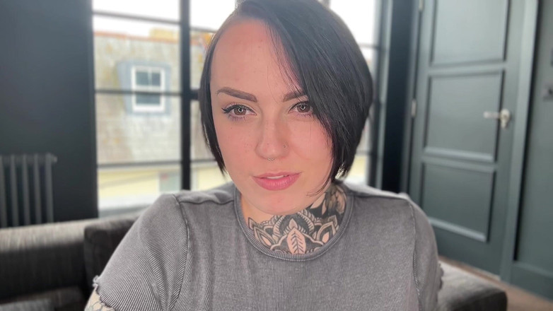 Miss Valentina: Obsesionada con chupar polla