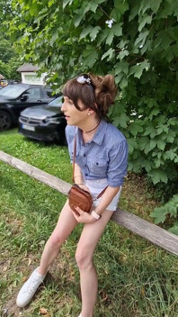 Travesti Vibro oyuncağıyla boşalıyor! Pantolonuna tam sperm!