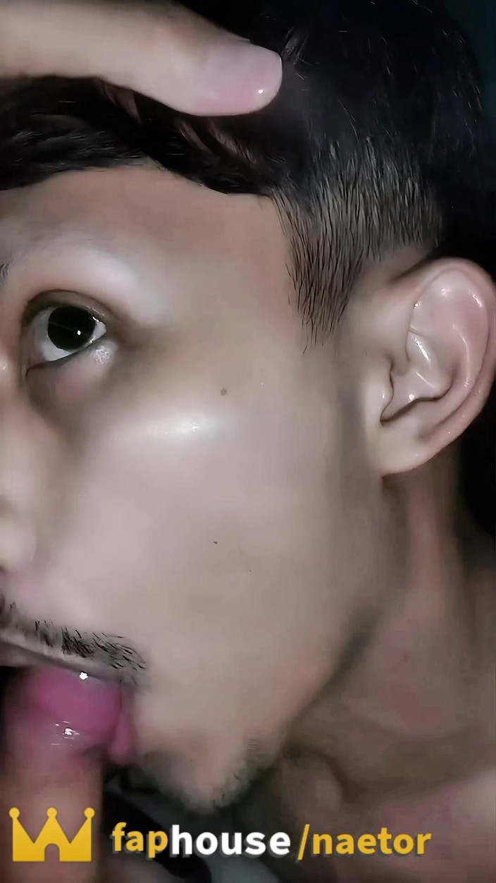 Naetor: Eseguire sesso orale su ladyboy.