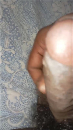 Desicrowd: I Am Alone Masterbating