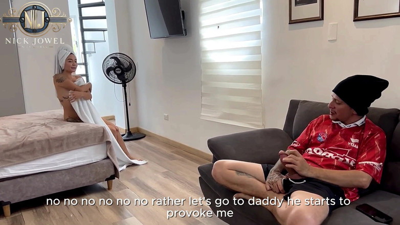 NickJowel: Styvsyster slampa knullar sin styvbror Barrista