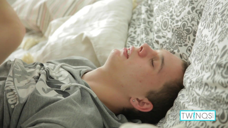 Twin Qs: Pervy twink Adam rides Zane's big stiff dick until they...