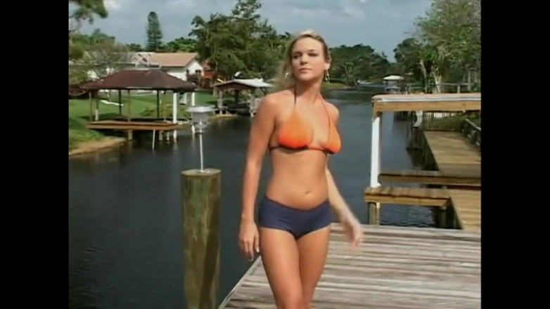 Wonderful Hot World X: Tânără blondă cu țâțe frumoase șarjă de spermă în pizda strâmtă de o...