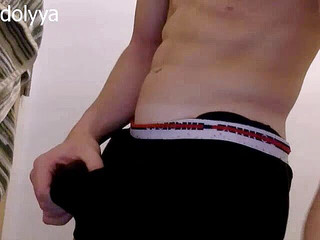 Big dick man: Prstění v šortkách