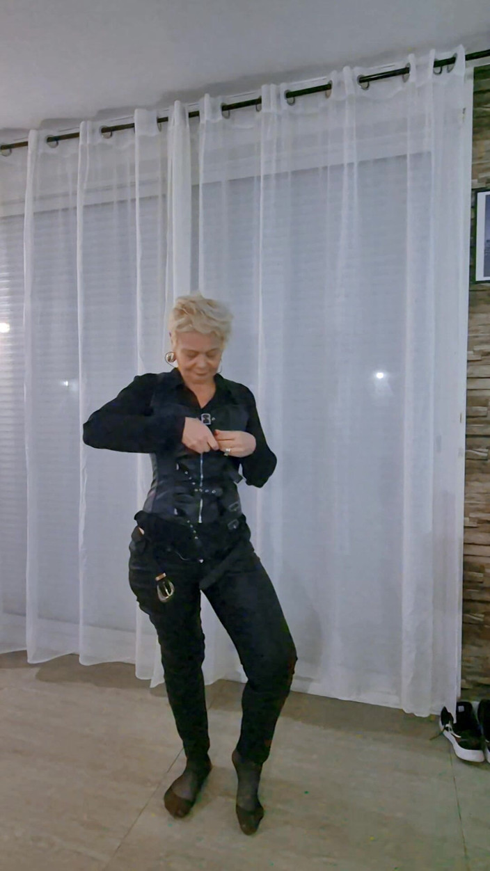 Sofy13: सब कुछ नीचे भी पकाएं। आप देखना चाहते हैं