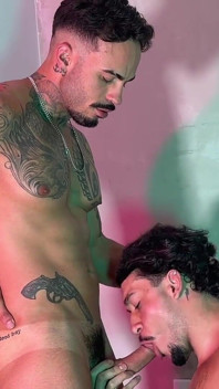Azael Maluma neukt zonder condoom zwaargeschapen latino hardcore anale grote cumshot
