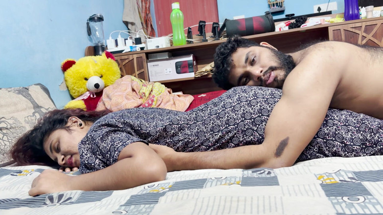Vaigavarun45: Stepsister Hot Sex with Stepbrother While Her Stepsister Not in...