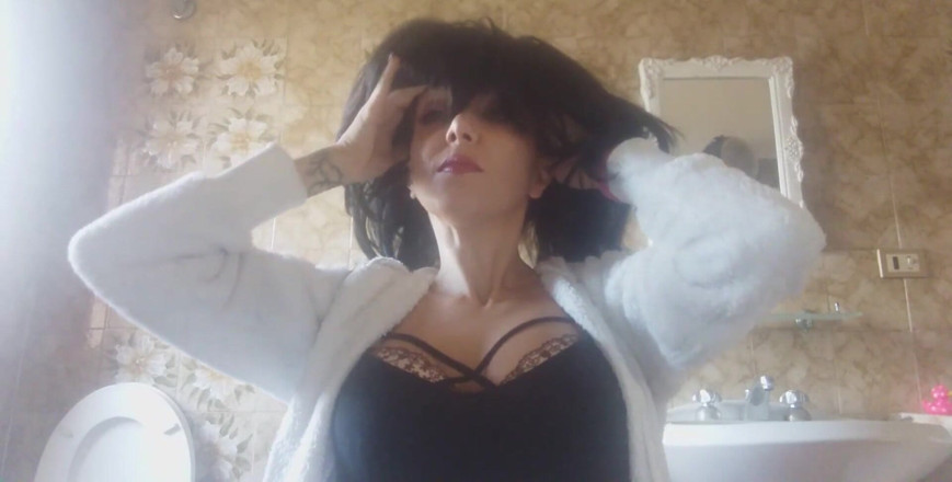 savannahamatoriale: Vrei să mă în timp ce încerc Colecția My Wig's?