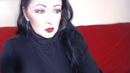 Abby Anna: Closeup smoking red glittered lipstick