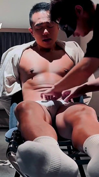 내가 널 끌어들이는 사람이야
