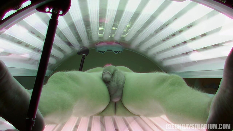 Czech Gay Solarium: Tjeckiska Gay Solarium 14 Skinny Hung Twinks hemliga garvning booth show