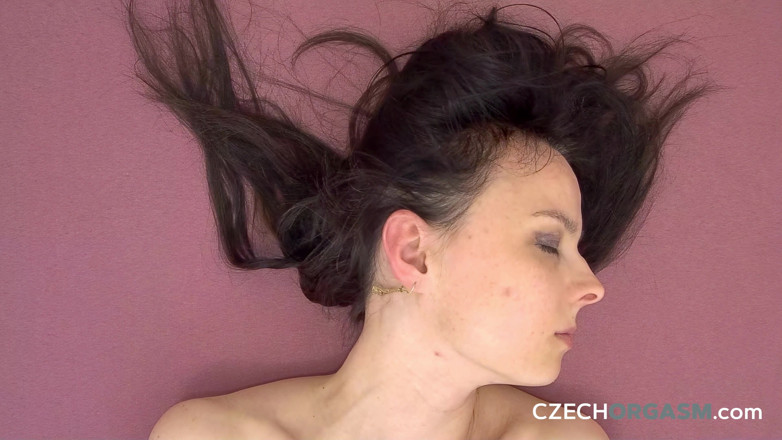 Czech Orgasm: Чеський оргазм 34: клітор здичавіє, соки всюди