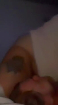 BBW Fru Gör Hennes Fästman Slicka Rövhål Med Pruttar