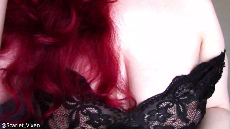 Scarlet Vixen: Sexy Sneezing Girlfriend Makes You Cum (wmv)