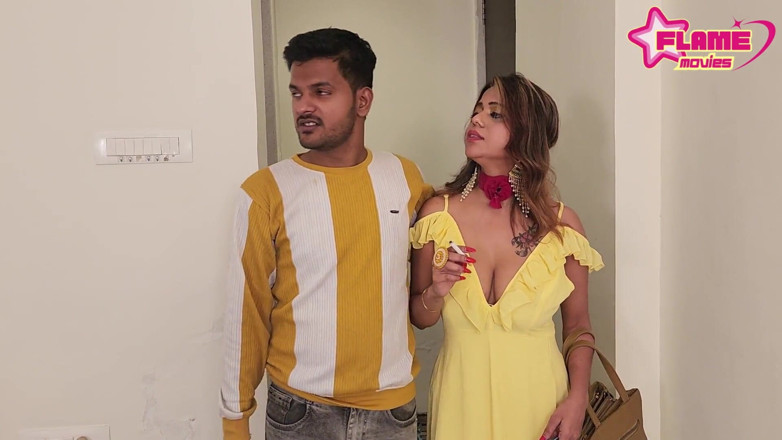 DesiHeat Studio: Het Desi Bhabhi Sex med Desi Devar Ji Hindi Ljud