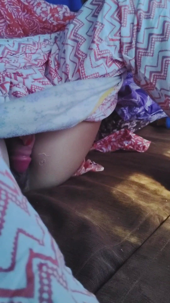 Khushboobhabi: La ragazza ha estratto un pene di plastica dalla sua...