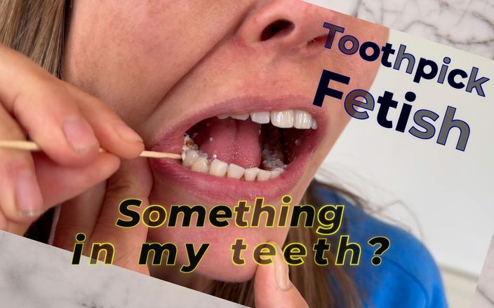 Wamgirlx: Am ceva în dinți?
