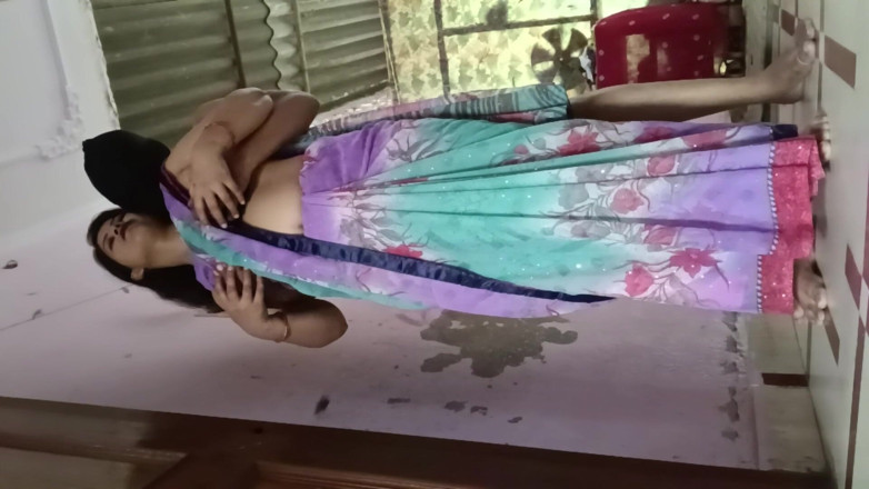 yourkavita95: Niegrzeczna Kavita uwielbia ssanie i pieprzony przyrodni brat Sweet Cock...