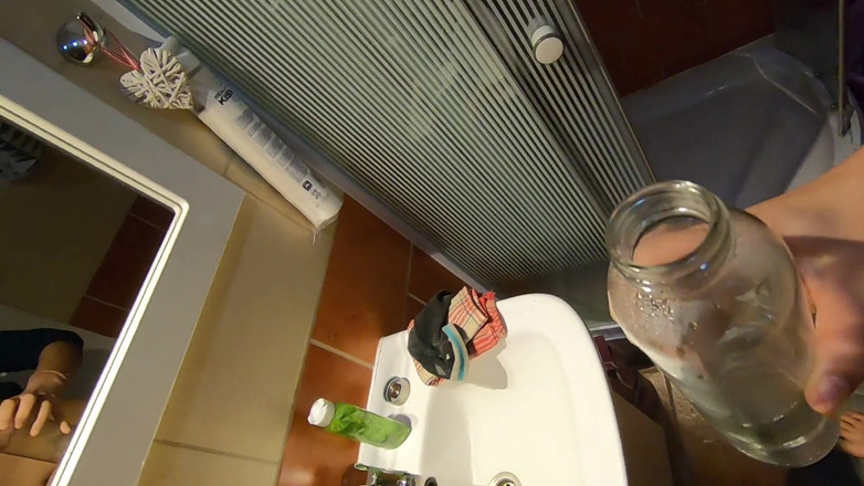 bekycarril: Beky drinks her own pee
