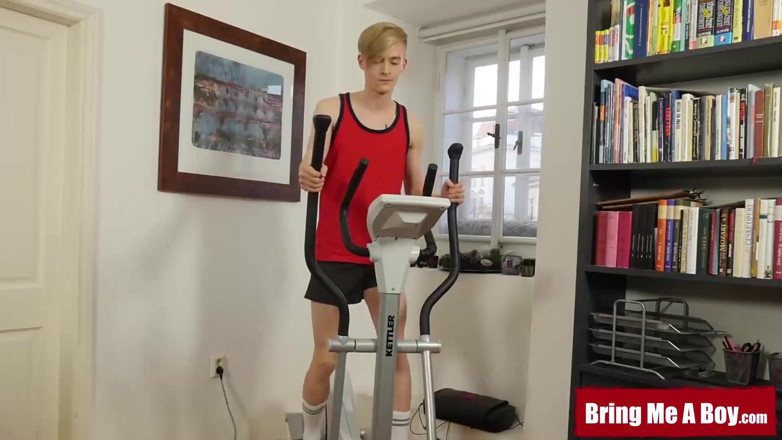 Daddy On Twink: Bringmeaboy cardio und sperma