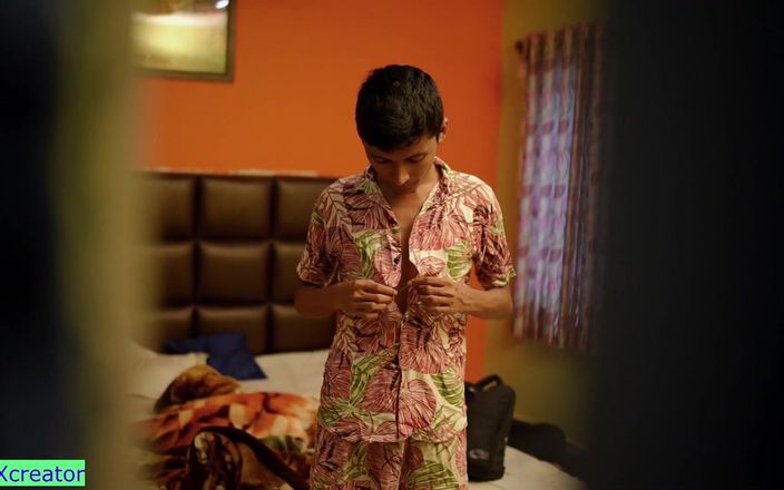 Hot creator: Chico de 18 años follando hermosa compañera de cuarto! Sexo travieso...