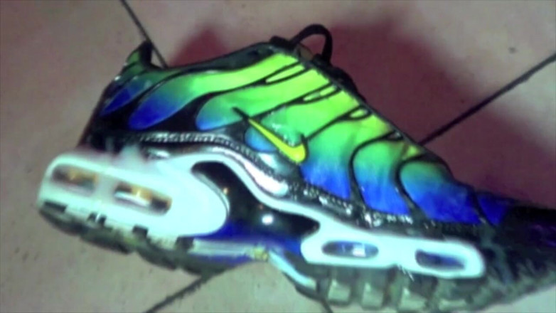 Sneaker gay: Striaght nyfiken suger den sexiga John Adams i bakrummet
