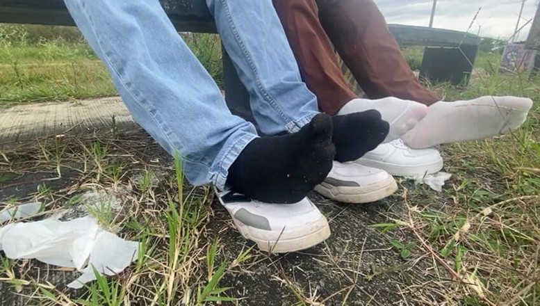 Mr Feet Colombia: Bana taparken yüzünün ayaklarımın altında ezilmesini hissetmek istiyorum