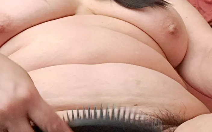 Mommy big hairy pussy: Front View and Hot MILF Hitting