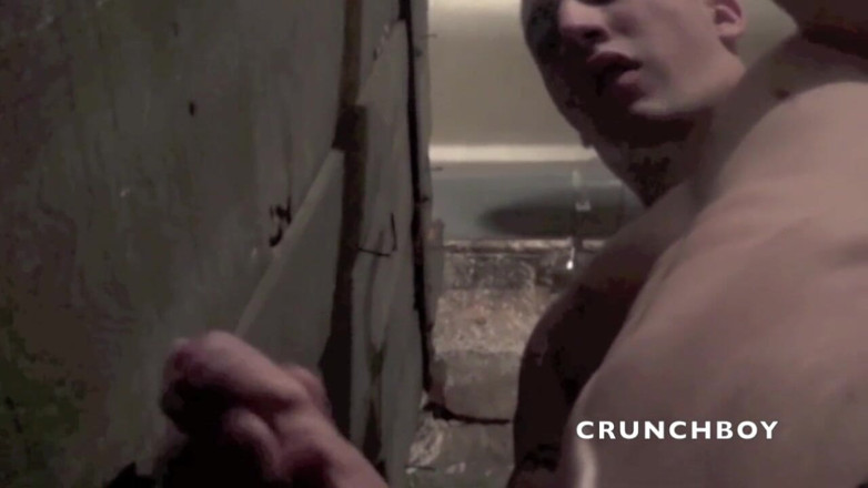 Crunch Boy: Matt Kenedy ošukaný XXL arabským ptákem