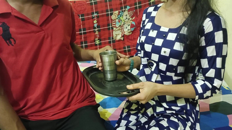 Your kavita bhabhi: Desi lad Guse me ayi o Apane Chachi Ko Boli...