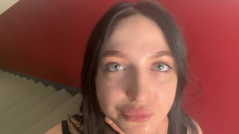LoveHomePorn: La mia ex succhia il cazzo pov