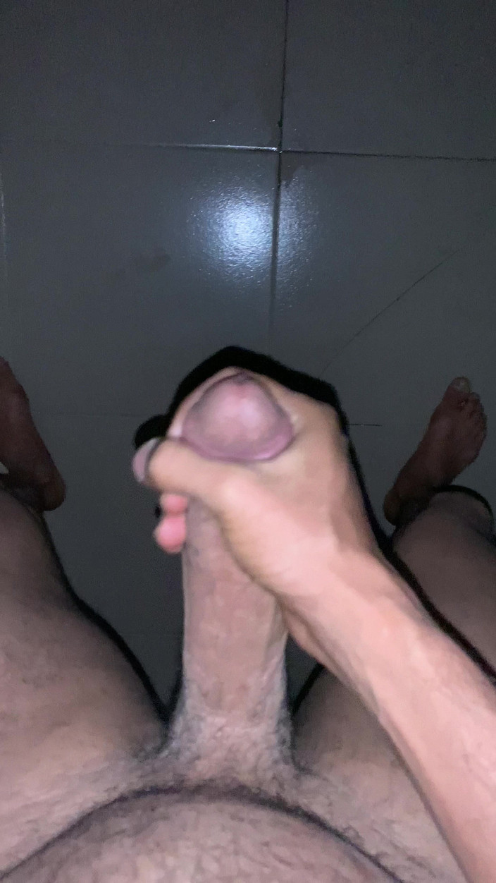 Preek Fans: Futând-o pe Pula Myy la toaleta de la serviciu