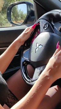 Voiture, Nylons Et Talons Hauts